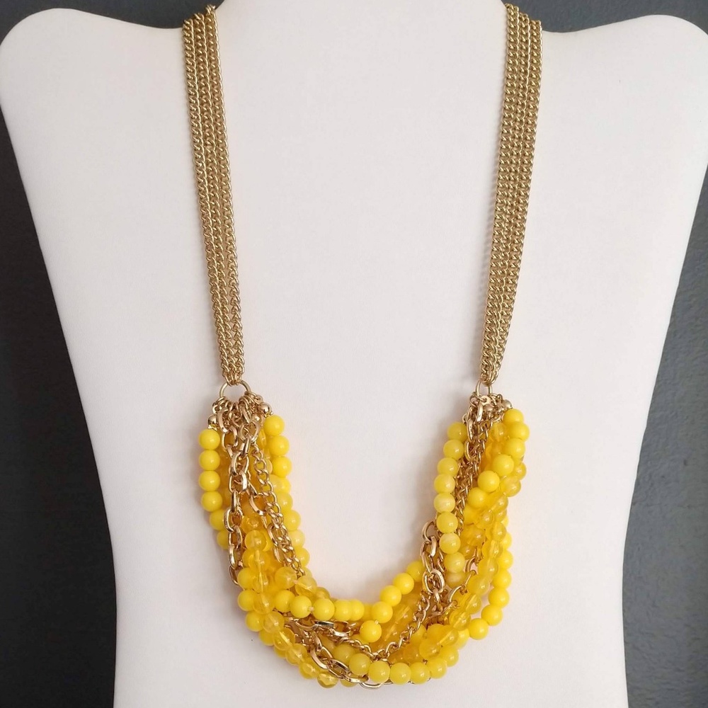 Yellow and gold twisted bead necklace
